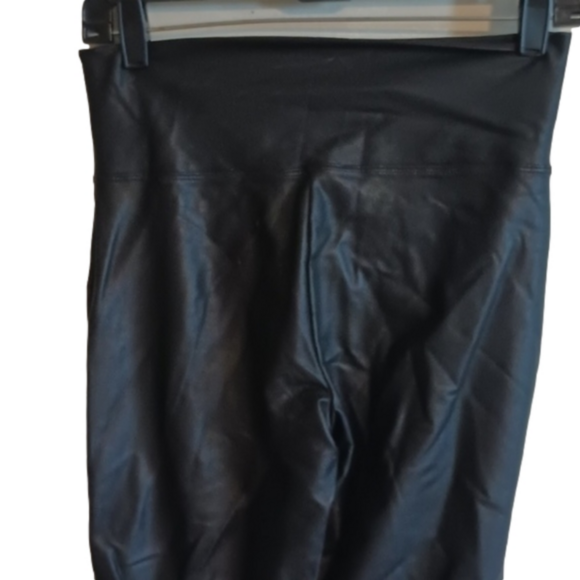 CUTE pair of faux leather pants.Size medium, from Zenana. Good used condition. - Picture 6 of 12